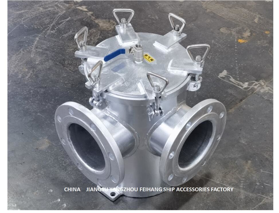 Inmersión caliente de acero central Galvaniz de carbono del ángulo del sistema de enfriamiento del agua dulce de BRS150 CB/T497-2012 Marine Sea Water Filter Right